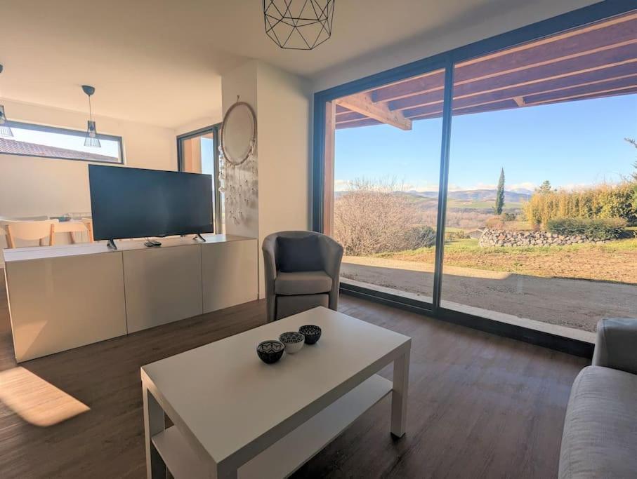 Bienvenue Chez Severine Et Julien Appartement 75M2 Mirefleurs Εξωτερικό φωτογραφία